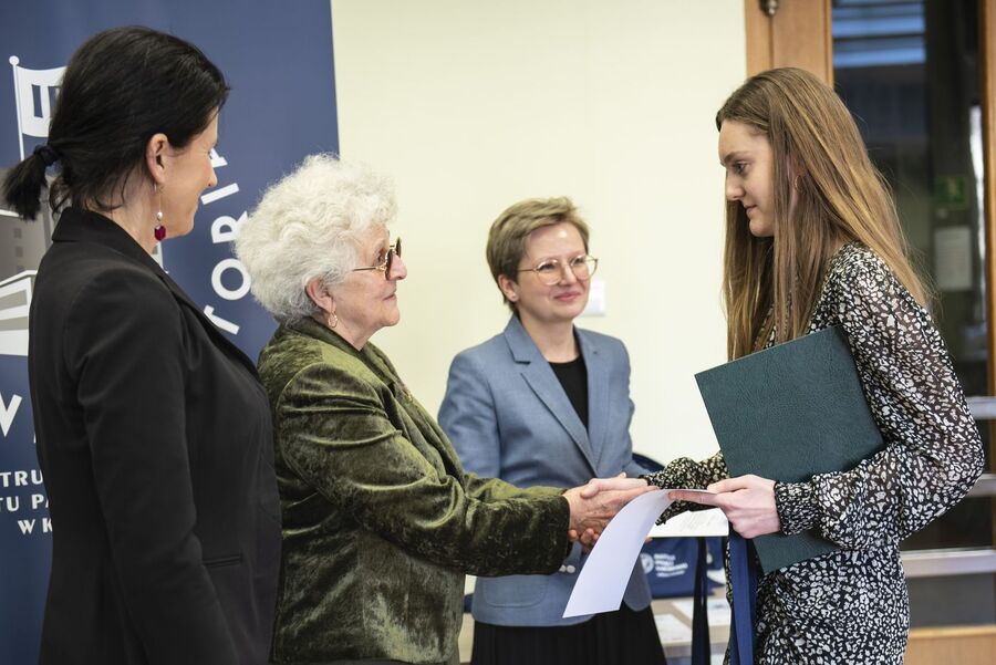 Krakowski półfinał konkursu „W kręgu poezji i prozy lagrowej więźniarek KL Ravensbrück”. Fot. Agnieszka Masłowska (IPN)
