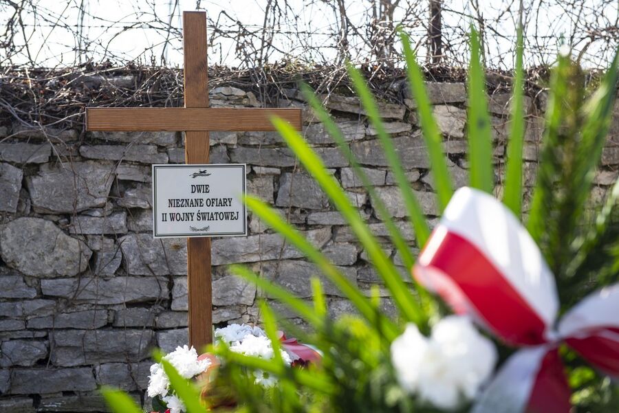 Płaza. Pogrzeb nieznanych ofiar II wojny światowej. Fot. Agnieszka Masłowska (IPN)