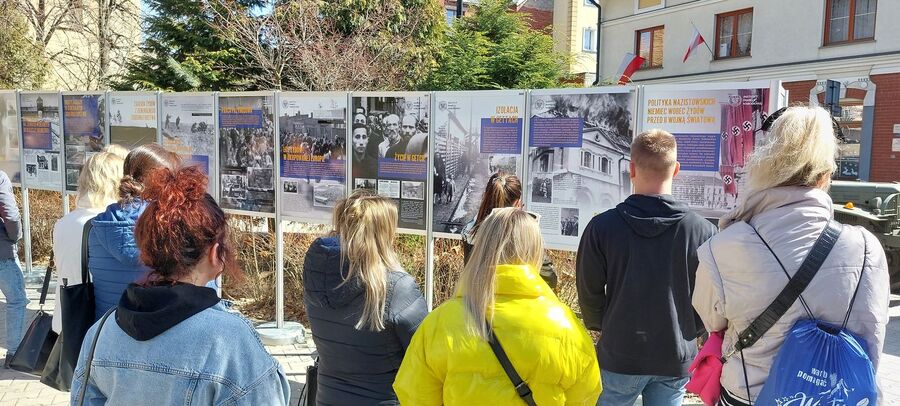 Nowy Targ. Wystawy o Holokauście i Polakach ratujących Żydów. Fot. IPN