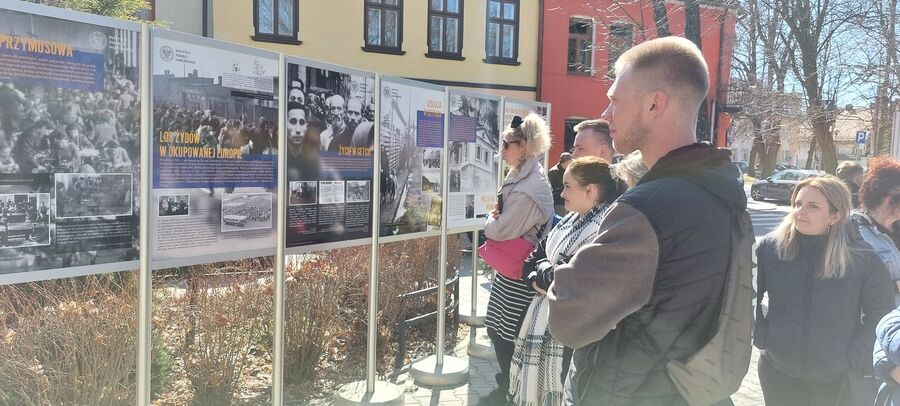Nowy Targ. Wystawy o Holokauście i Polakach ratujących Żydów. Fot. IPN