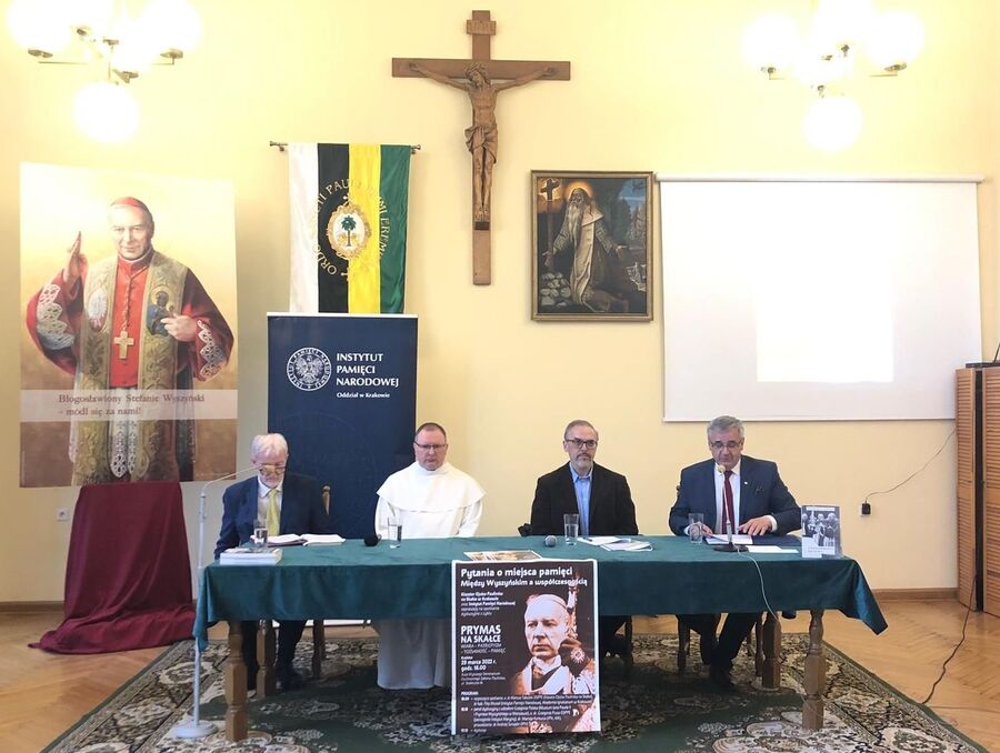 „Pytania o miejsca pamięci”. Spotkanie dyskusyjne na Skałce. Fot. Tomasz Adamus (IPN)