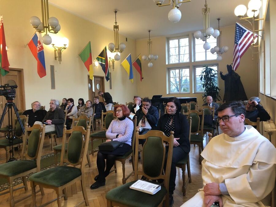 „Pytania o miejsca pamięci”. Spotkanie dyskusyjne na Skałce. Fot. Tomasz Adamus (IPN)