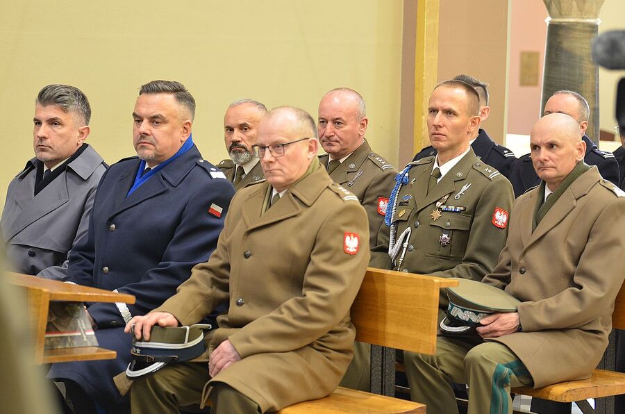 Kraków. Uroczystości pogrzebowe trzech Żołnierzy Wyklętych. Fot. Janusz Ślęzak (IPN)