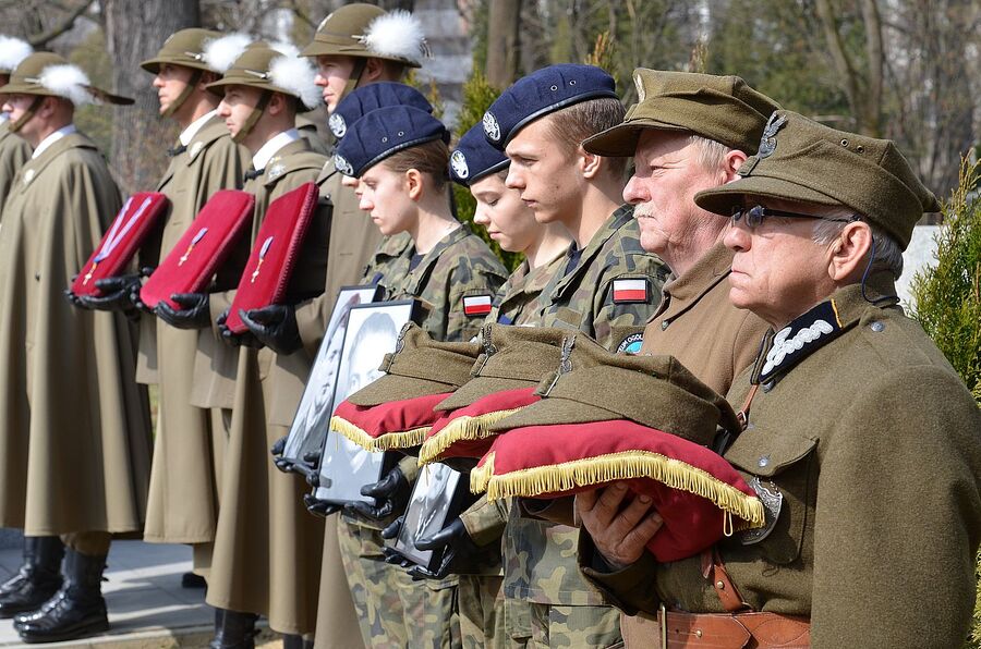 Kraków. Uroczystości pogrzebowe trzech Żołnierzy Wyklętych. Fot. Janusz Ślęzak (IPN)