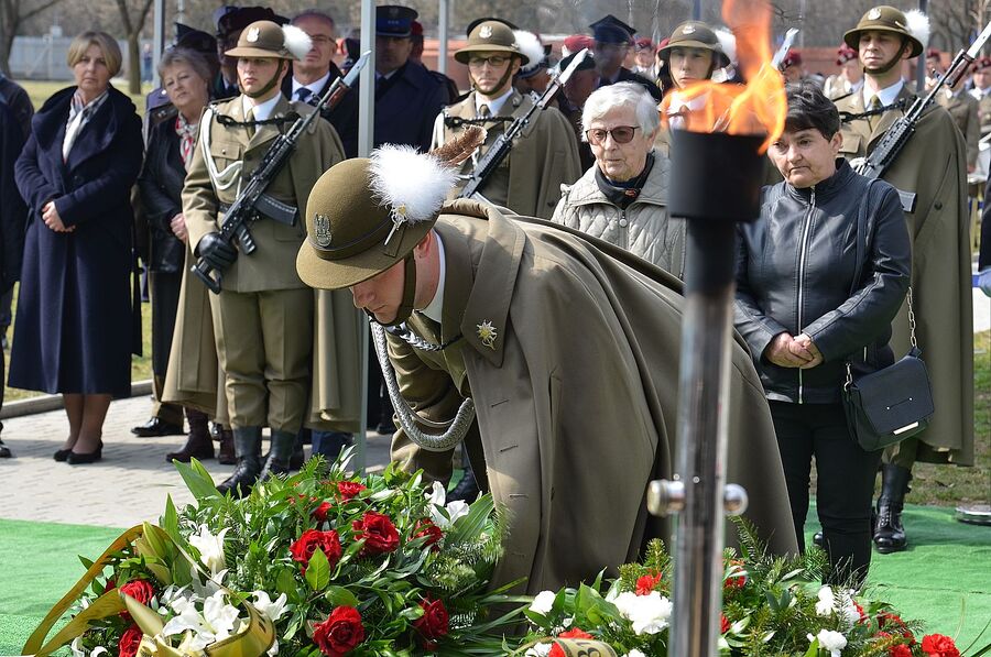 Kraków. Uroczystości pogrzebowe trzech Żołnierzy Wyklętych. Fot. Janusz Ślęzak (IPN)