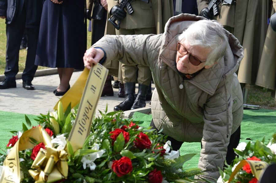 Kraków. Uroczystości pogrzebowe trzech Żołnierzy Wyklętych. Fot. Janusz Ślęzak (IPN)