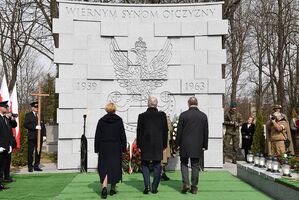 Kraków. Uroczystości pogrzebowe trzech Żołnierzy Wyklętych. Fot. Żaneta Wierzgacz (IPN)