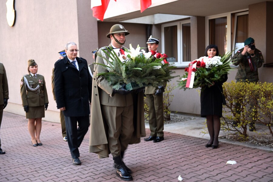 Tablica pamięci ofiar zbrodni katyńskiej. Fot. Żaneta Wierzgacz (IPN)