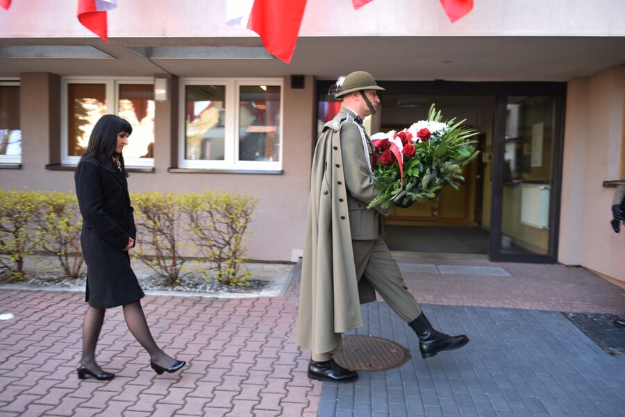 Tablica pamięci ofiar zbrodni katyńskiej. Fot. Żaneta Wierzgacz (IPN)