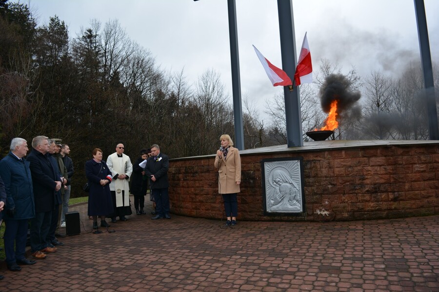 82. rocznica zbrodni katyńskiej. Uroczystość w Hucie Szklanej