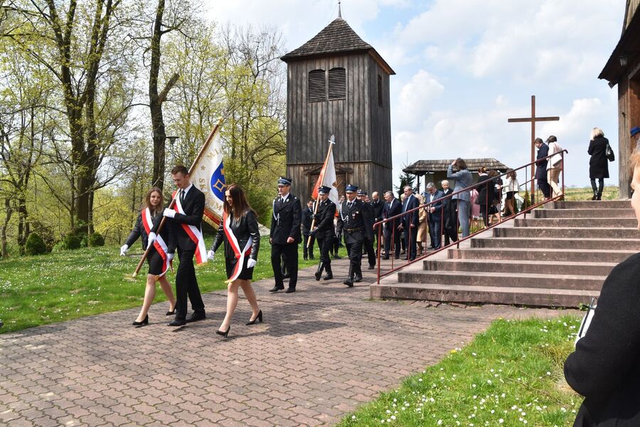 Topola. Uroczystość ku czci bojowców POW. Fot. IPN