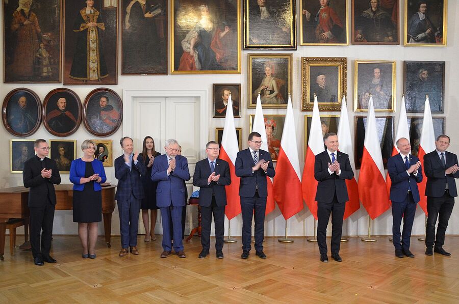 Order Orła Białego dla Adama Macedońskiego. Fot. Janusz Ślęzak (IPN)