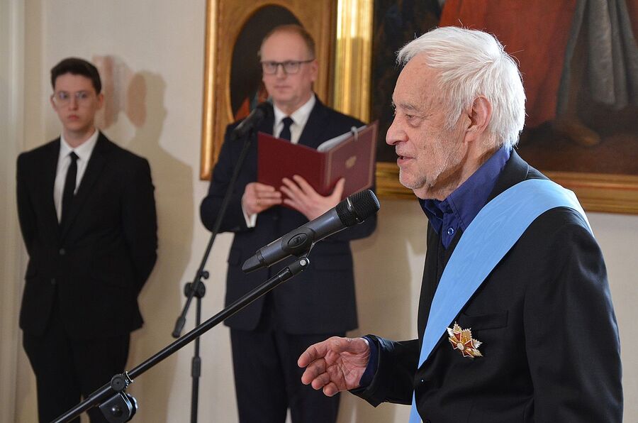 Order Orła Białego dla Adama Macedońskiego. Fot. Janusz Ślęzak (IPN)