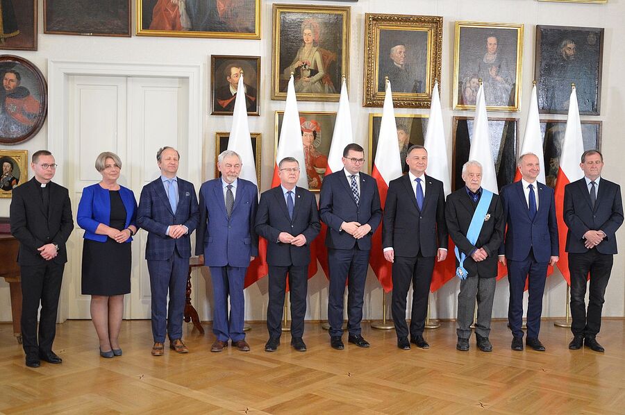 Order Orła Białego dla Adama Macedońskiego. Fot. Janusz Ślęzak (IPN)