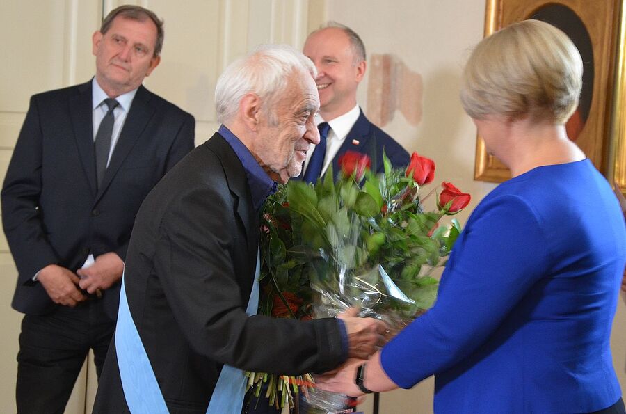 Order Orła Białego dla Adama Macedońskiego. Fot. Janusz Ślęzak (IPN)