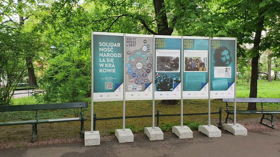 Wystawa „Co ty wiesz o SKS?” na Plantach. Fot. IPN