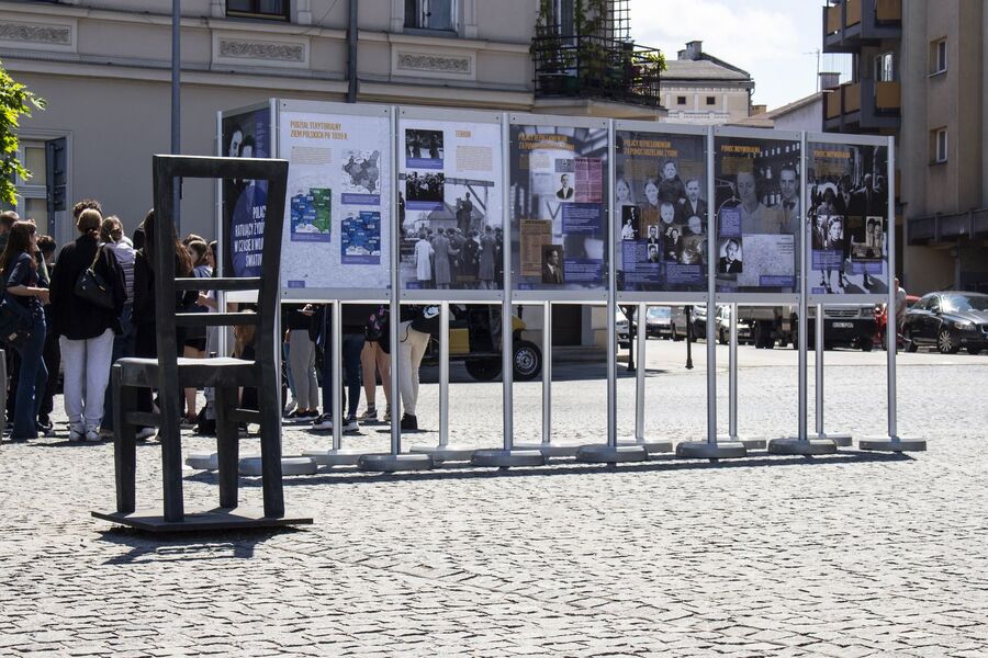 Dwie wystawy IPN w 80. rocznicę pierwszej deportacji Żydów z krakowskiego getta. Fot. Agnieszka Masłowska (IPN)