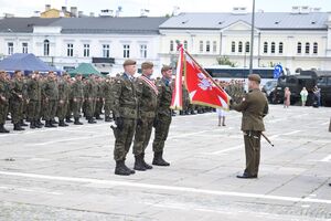 Święto 10. Świętokrzyskiej Brygady Obrony Terytorialnej. Fot. Dariusz Skrzyniarz (IPN)