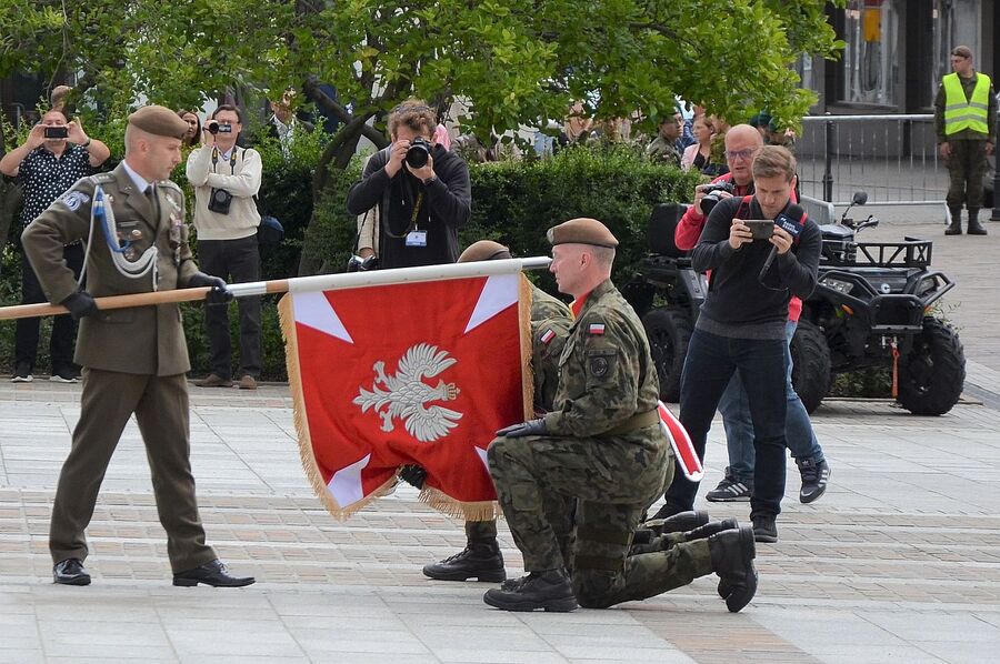 Wojskowe uroczystości w Myślenicach. Fot. Janusz Ślęzak (IPN)