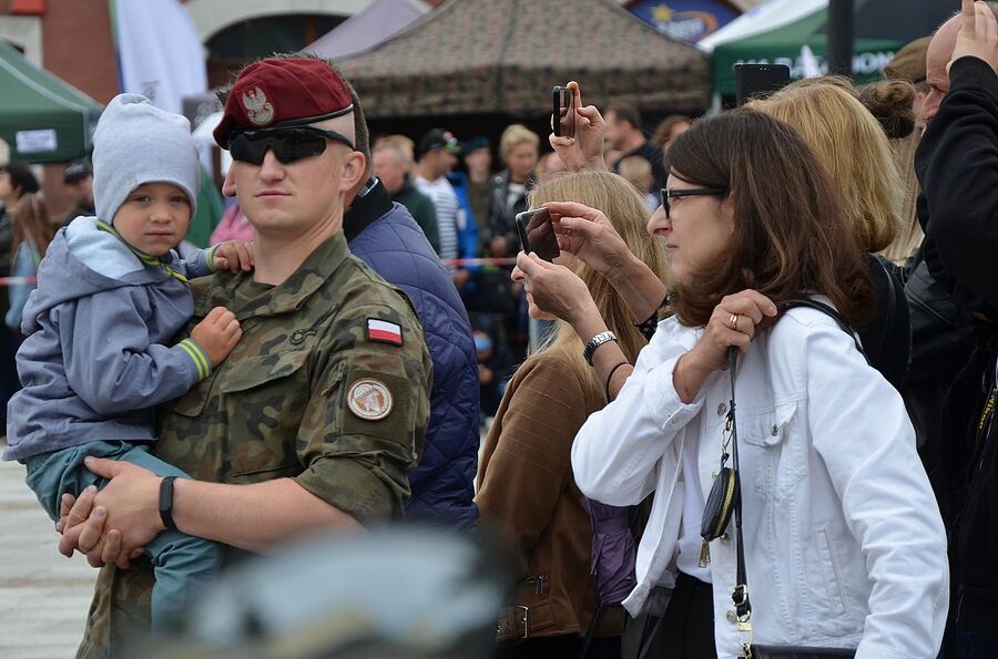 Wojskowe uroczystości w Myślenicach. Fot. Janusz Ślęzak (IPN)