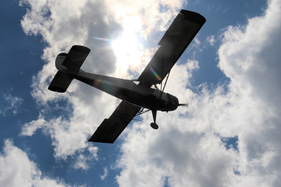 78. rocznica alianckich zrzutów dla AK. Inscenizacja historyczna na wzgórzu Dzielec w Słopnicach