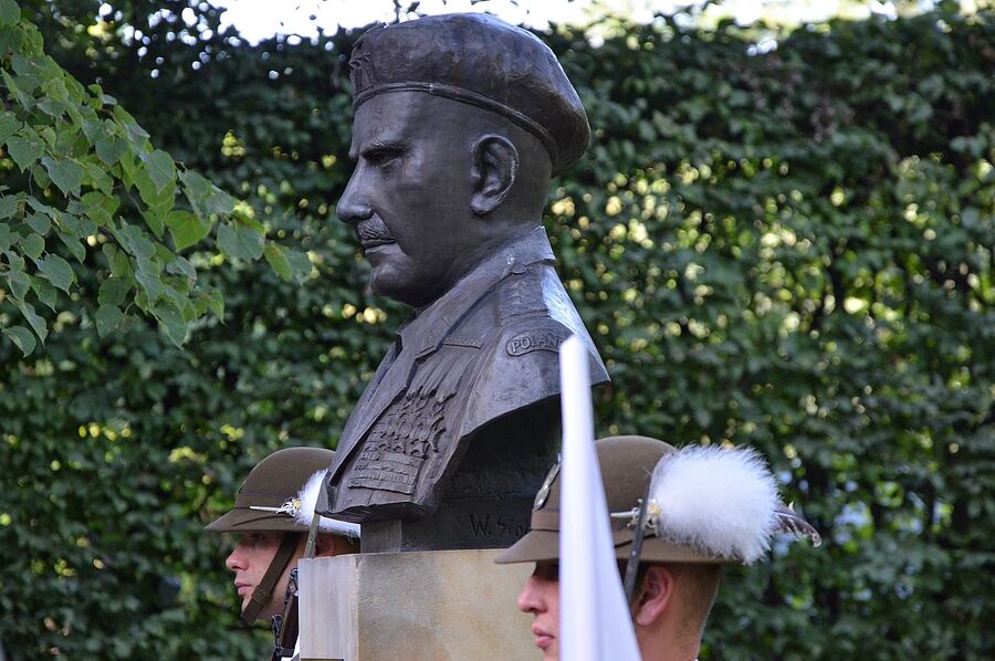 130. rocznica urodzin gen. Andersa. Uroczystości w Krakowie. Fot. Janusz Ślęzak (IPN)