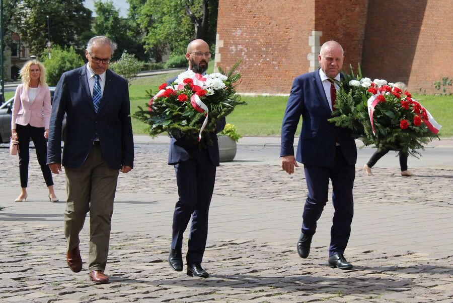 Uczciliśmy pamięć ofiar operacji polskiej NKWD. Fot. Barbara Gorajczyk (IPN)
