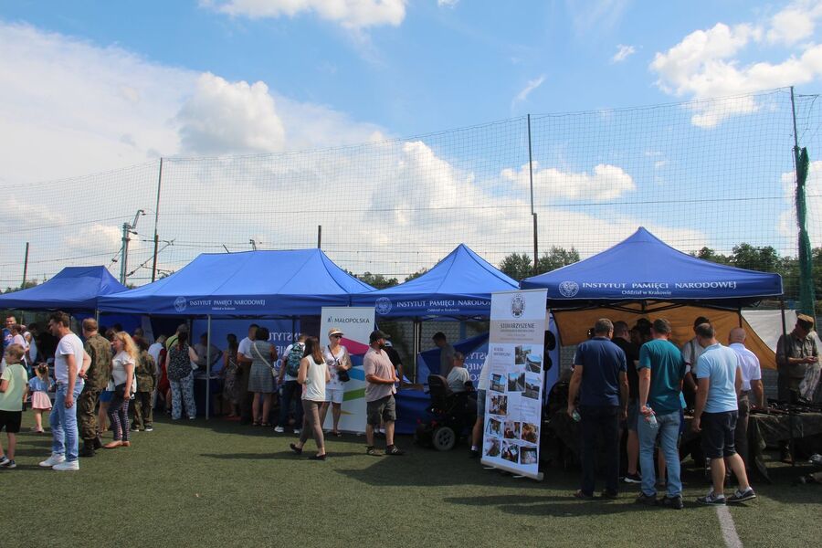 Piknik historyczny w Woli Rzędzińskiej. Fot. Michał Masłowski (IPN)