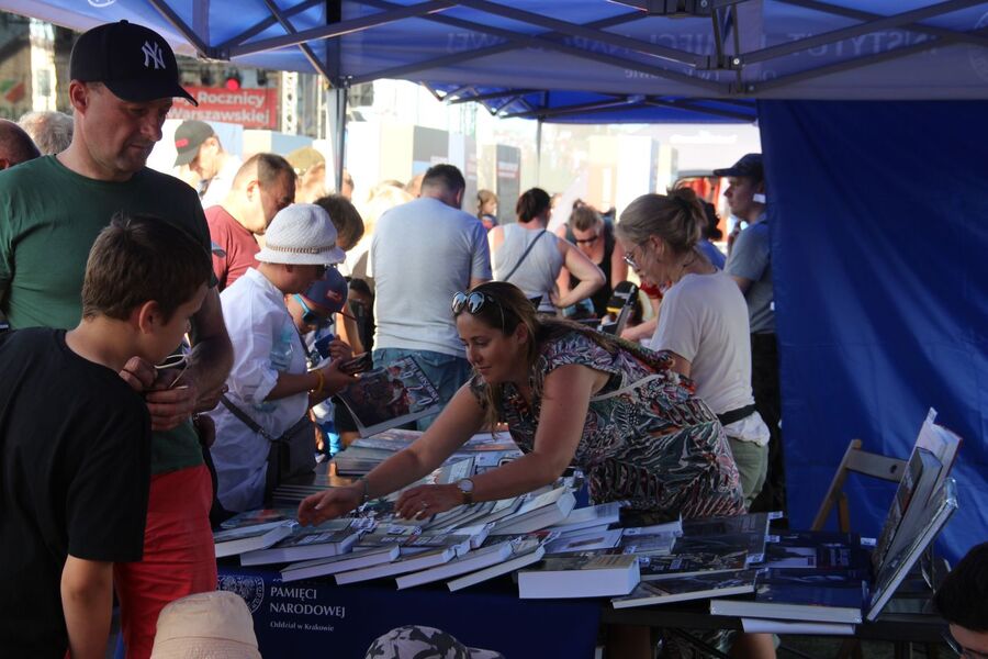 Piknik historyczny w Woli Rzędzińskiej. Fot. Michał Masłowski (IPN)