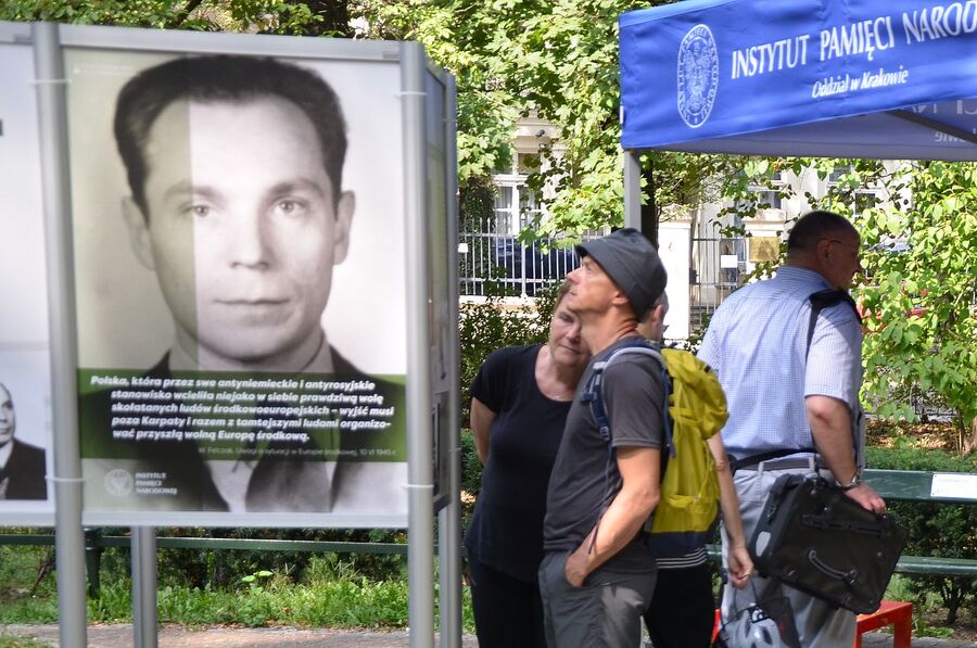 Wystawa o prof. Wacławie Felczaku na Plantach. Fot. Janusz Ślęzak (IPN)