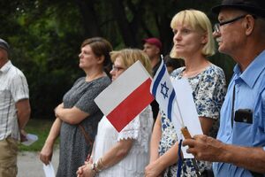 Uroczystości w Kielcach w 80. rocznicę likwidacji getta. Fot. Dariusz Skrzyniarz (IPN)