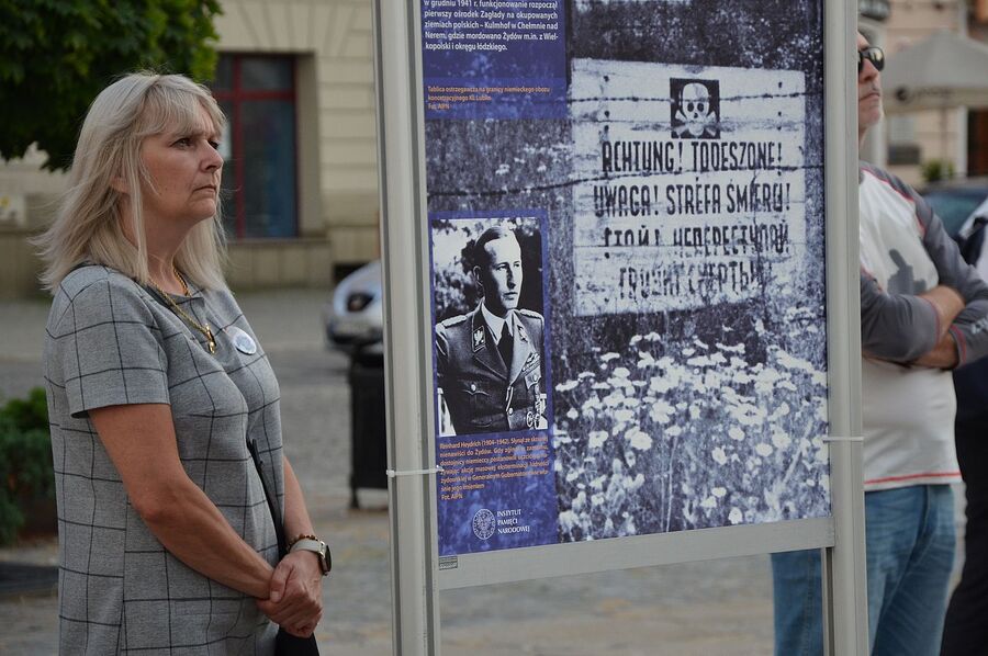 W Nowym Sączu uczczono pamięć żydowskiej społeczności miasta. Fot. Janusz Ślęzak (IPN)