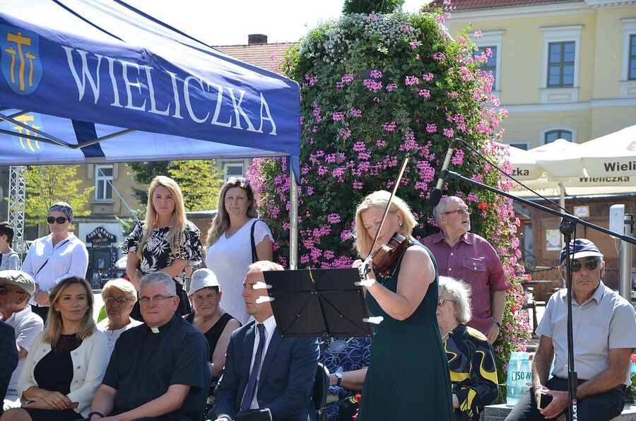 W Wieliczce uczczono pamięć Żydów – ofiar niemieckiej Akcji Reinhardt. Fot. Janusz Ślęzak (IPN)