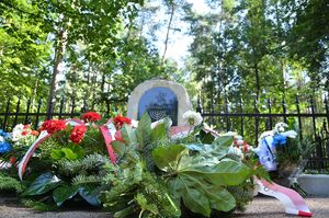 W Niepołomicach uczczono pamięć Żydów – ofiar niemieckiej Akcji Reinhardt. Fot. Janusz Ślęzak (IPN)