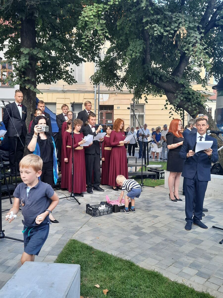 W Nowym Sączu otwarto Skwer Pamięci Ofiar Zagłady. Fot. IPN