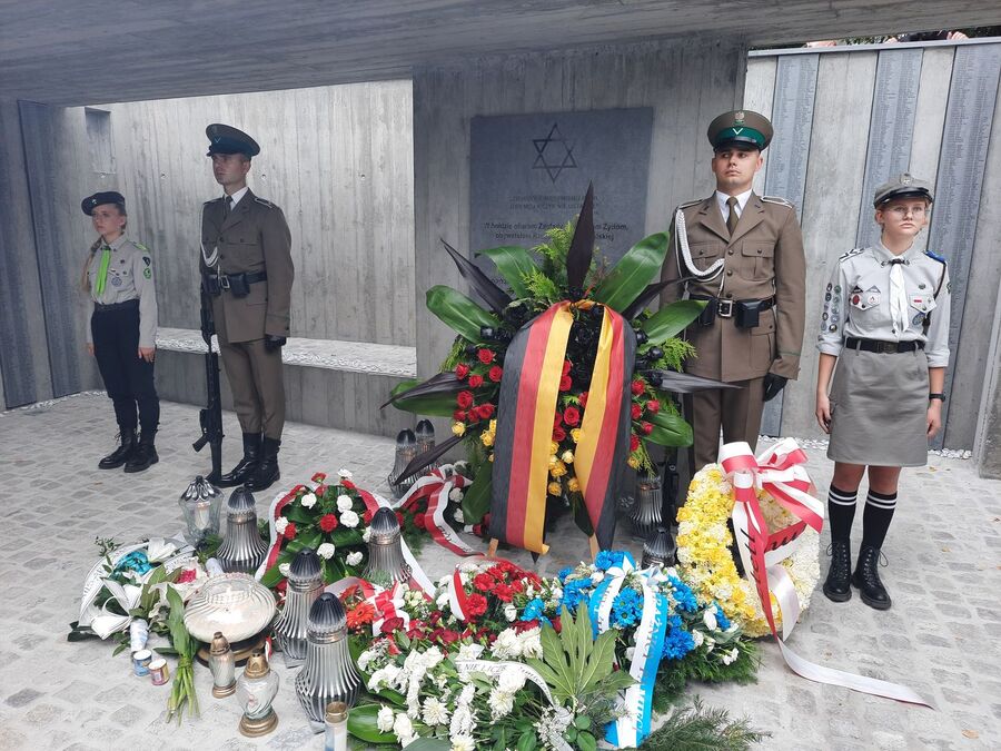 W Nowym Sączu otwarto Skwer Pamięci Ofiar Zagłady. Fot. IPN