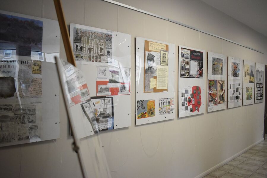 Wystawa prac o westerplatczykach. Fot. Dariusz Skrzyniarz (IPN)