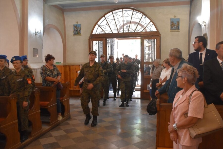 Odsłonięcie nowego pomnika nagrobnego st. sierż. Jerzego Kudasa ps. „Karaś”. Fot. IPN