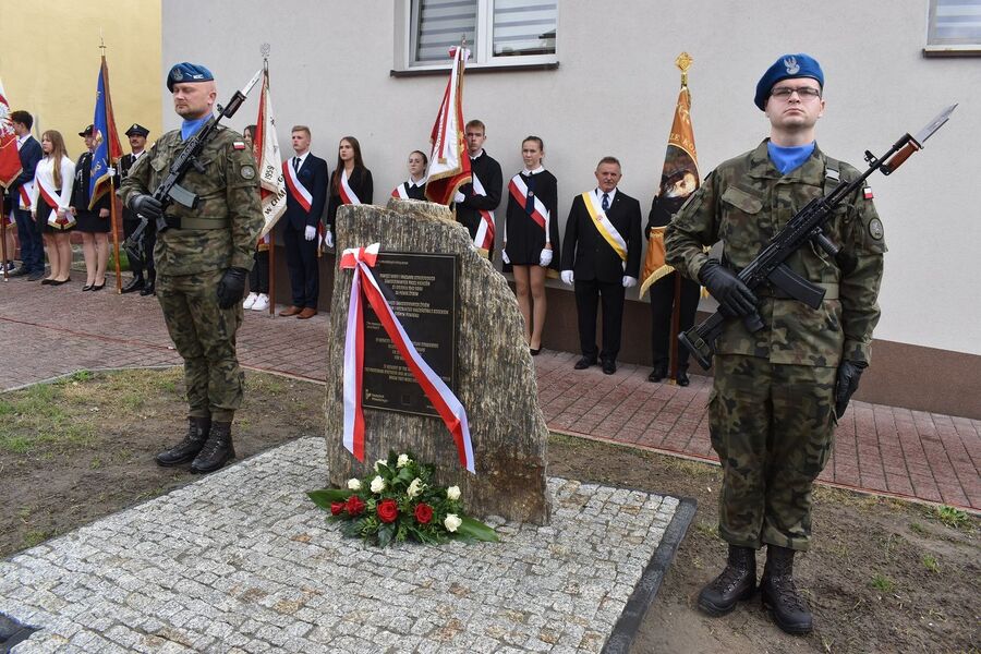 Uroczystości w Chmielniku. Fot. Dariusz Skrzyniarz (IPN)
