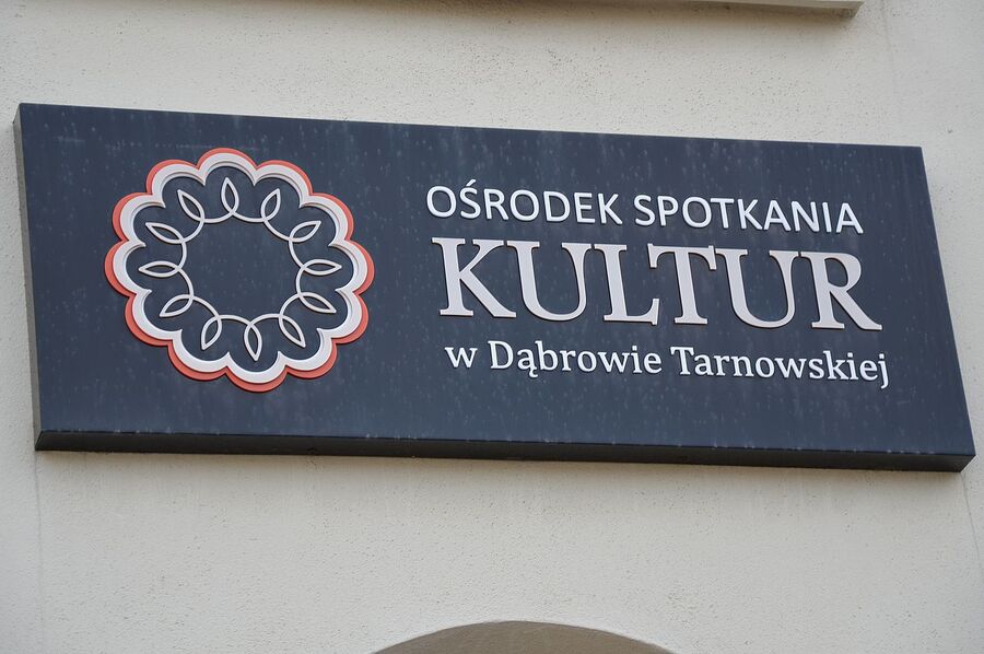 W Dąbrowie Tarnowskiej uczczono pamięć żydowskiej społeczności miasta. Fot. Janusz Ślęzak (IPN)