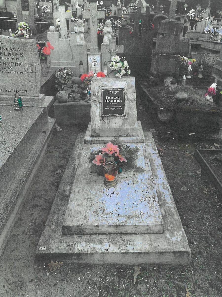 Grób Ignacego Boducha „Tarzana” przed remontem