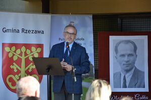 W Rzezawie upamiętniono żołnierza NOW/AK Władysława Gałkę. Fot. Janusz Ślęzak (IPN)