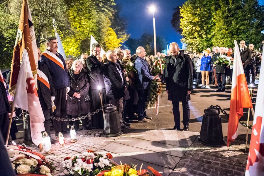 Uroczystość w 40. rocznicę śmierci Bogdana Włosika. Fot. Agnieszka Masłowska (IPN)