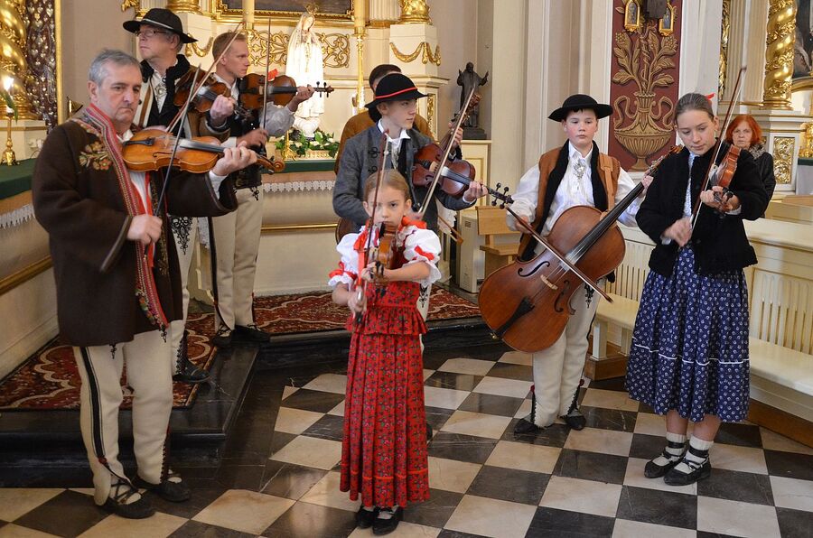 Uroczystości w 80. rocznicę śmierci Józefy Machay-Mikowej. Fot. Janusz Ślęzak (IPN)