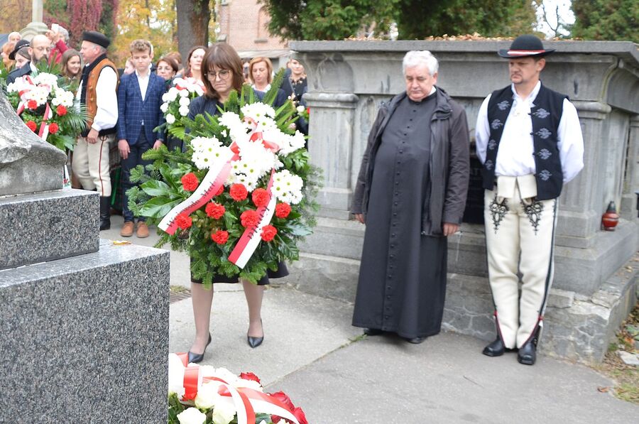 Uroczystości w 80. rocznicę śmierci Józefy Machay-Mikowej. Fot. Janusz Ślęzak (IPN)