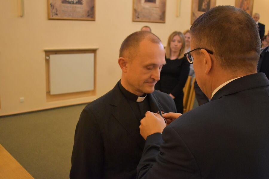 Wręczenie medali „Pro Bono Poloniae” i „Pro Patria”. Fot. Katarzyna Polit (IPN)