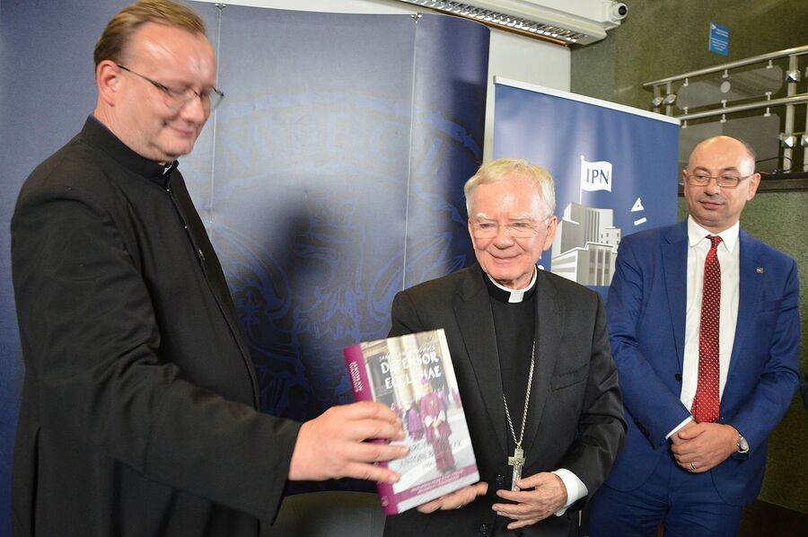 Dyskusja o książce „Defensor Ecclesiae. Arcybiskup Antoni Baraniak (1904-1977)”. Fot. Janusz Ślęzak (IPN)