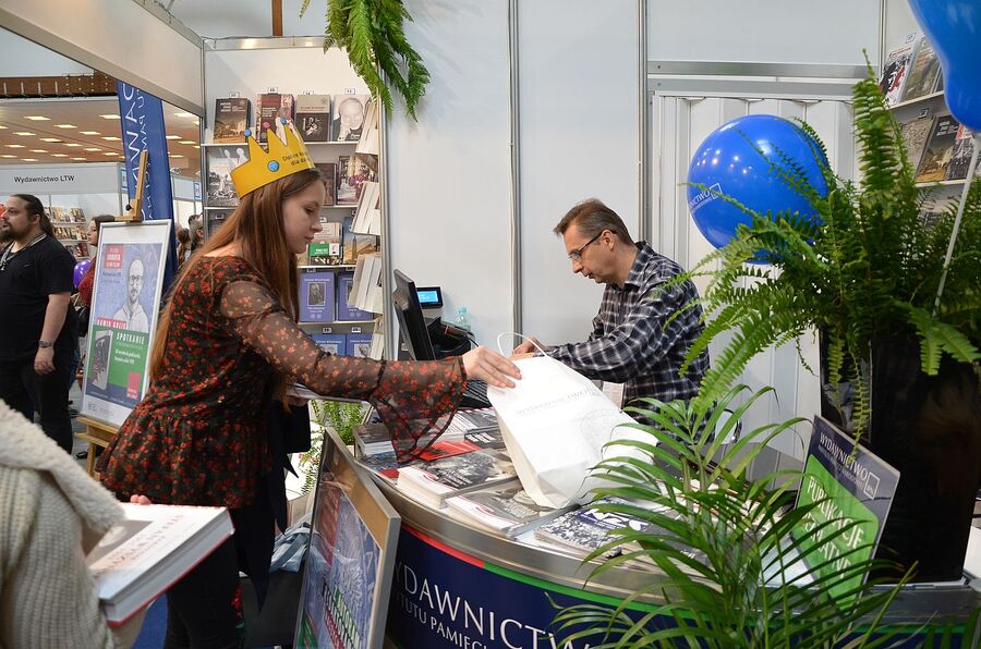 Wydawnictwo IPN na Targach Książki w Krakowie. Fot. Janusz Ślęzak (IPN)