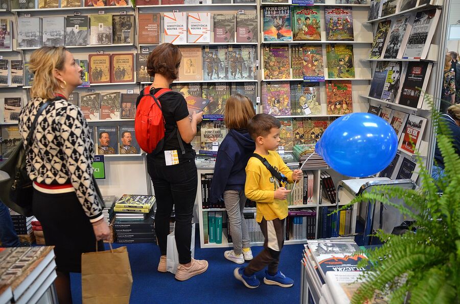 Wydawnictwo IPN na Targach Książki w Krakowie. Fot. Janusz Ślęzak (IPN)