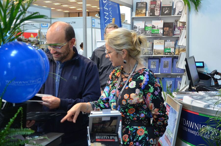 Wydawnictwo IPN na Targach Książki w Krakowie. Fot. Janusz Ślęzak (IPN)